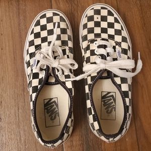 Checkered lace up Vans